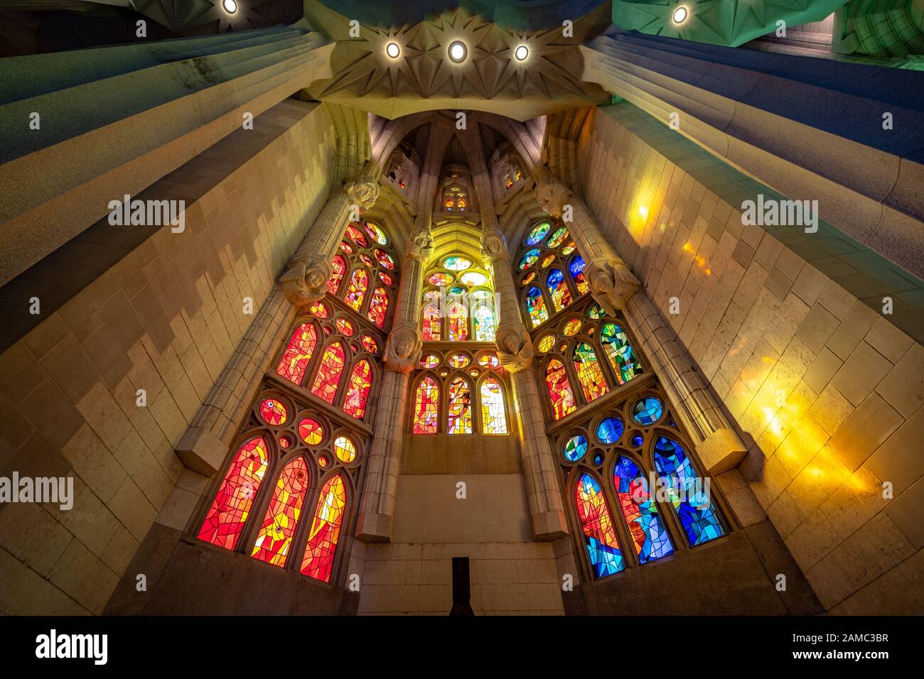 Barcellona, Spagna - interno della basilica della Sagrada Familia Foto Stock