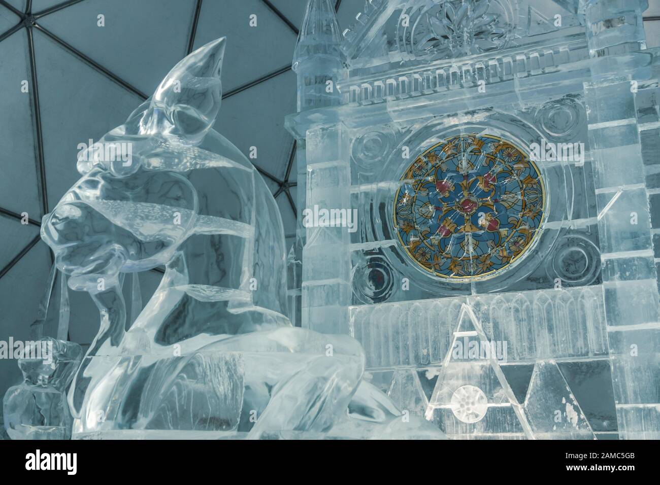Hrebienok: Tatranska Ladovy Dom (Tatra Ice Dome) 2019/2020 - Cattedrale Di Notre Dame. Slovacchia. Europa Foto Stock
