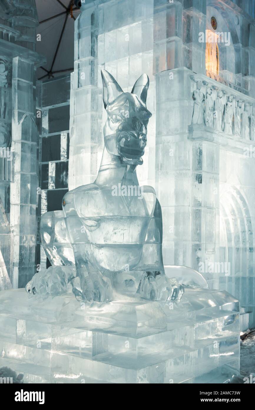 Hrebienok: Tatranska Ladovy Dom (Tatra Ice Dome) 2019/2020 - Cattedrale Di Notre Dame. Slovacchia. Europa Foto Stock