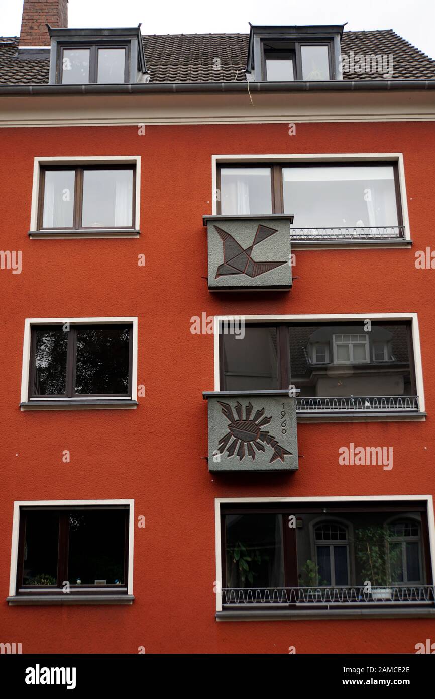 Wohnhaus im Baustil der 60er-Jahre, Köln-Lindenthal, Nordrhein-Westfalen, Deutschland Foto Stock