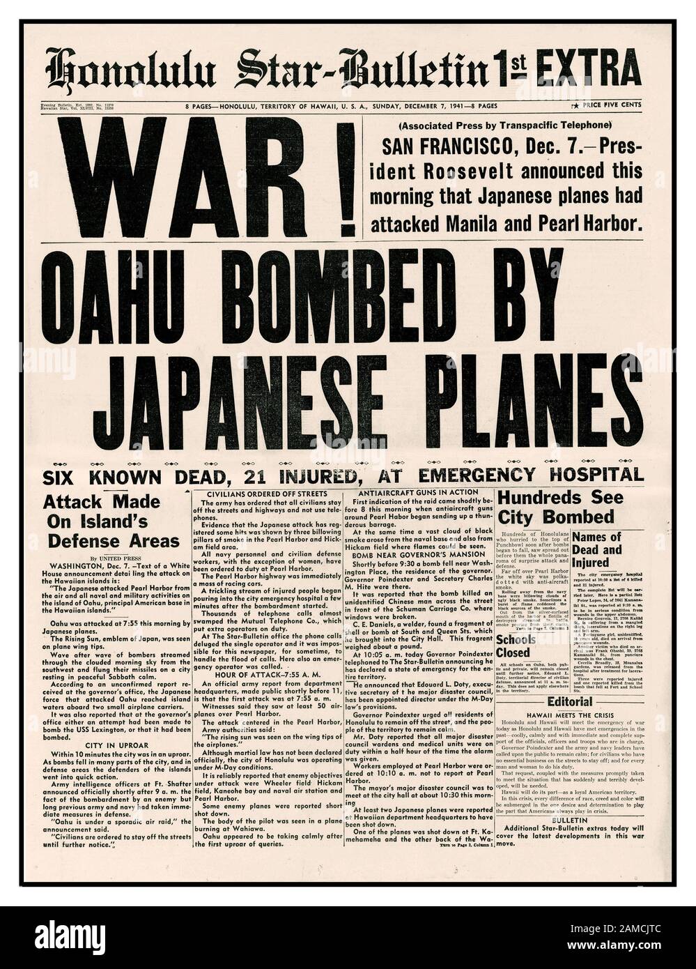 Guerra ! Attacco di PEARL HARBOR OAHU Vintage Pearl Harbor in primo piano 7 dicembre 1941 sorpresa bombardamento giapponese di Pearl Harbour titolo di giornale dalla Stella di Honolulu Bullentin "guerra ! Oahu bombardato dagli aerei giapponesi" domenica 7 dicembre 1941 Inizio della II Guerra Mondiale tra Giappone e America USA Foto Stock