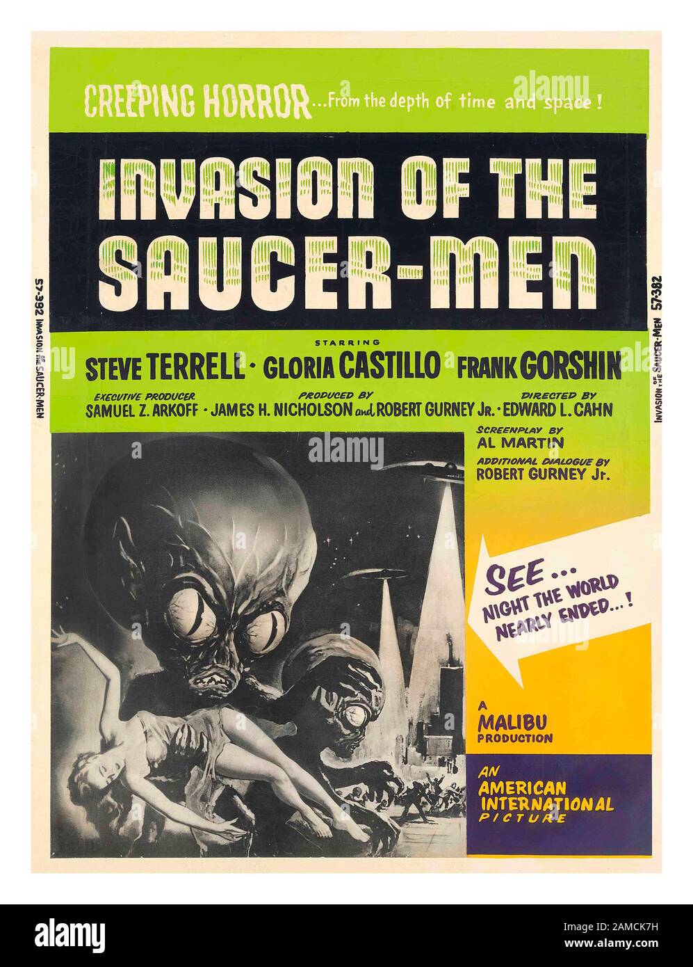 Invasione DEI PIATTINI Vintage Horror 1950 Film Poster, con Steve Terrell, Gloria Castillo, Frank Gorshin, 1957, dell'artista Albert Kallis Foto Stock