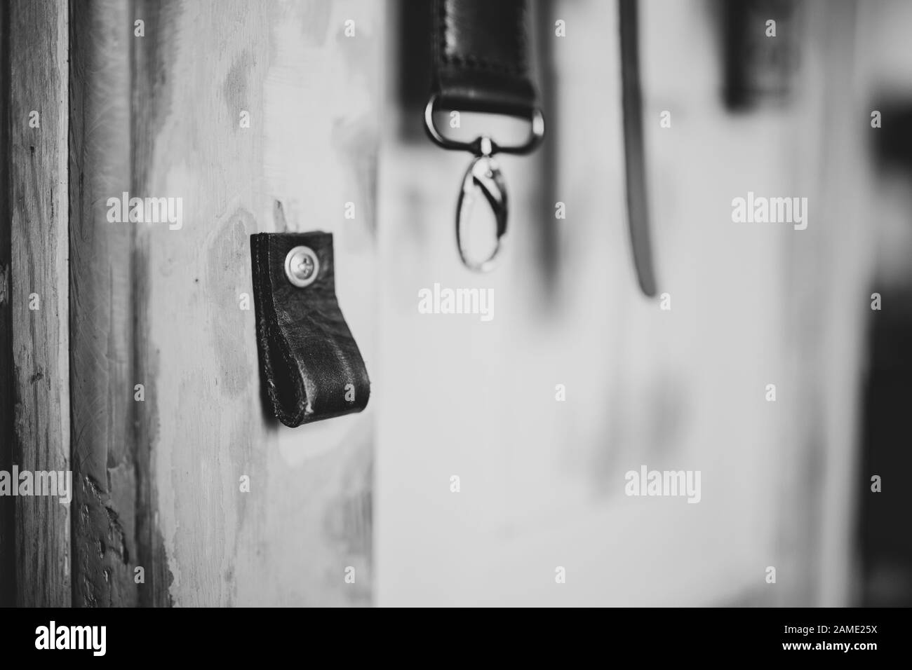 Fatte a mano in pelle e accessori in feltro esposti nel negozio Foto Stock