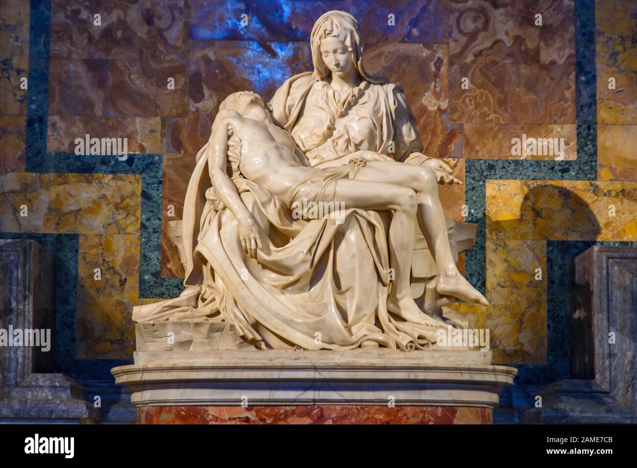 Pieta, una scultura di Michelangelo, nella Basilica di San Pietro, Città del Vaticano Foto Stock