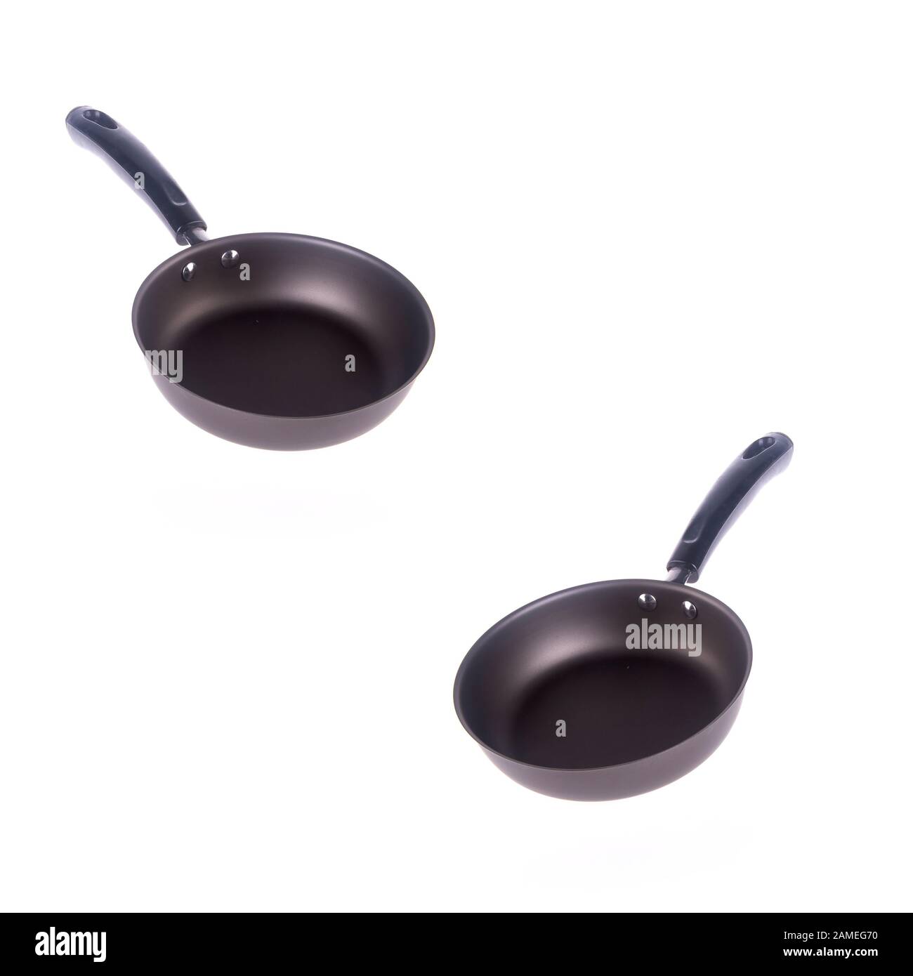 padella o padella in metallo su uno sfondo nuovo Foto Stock