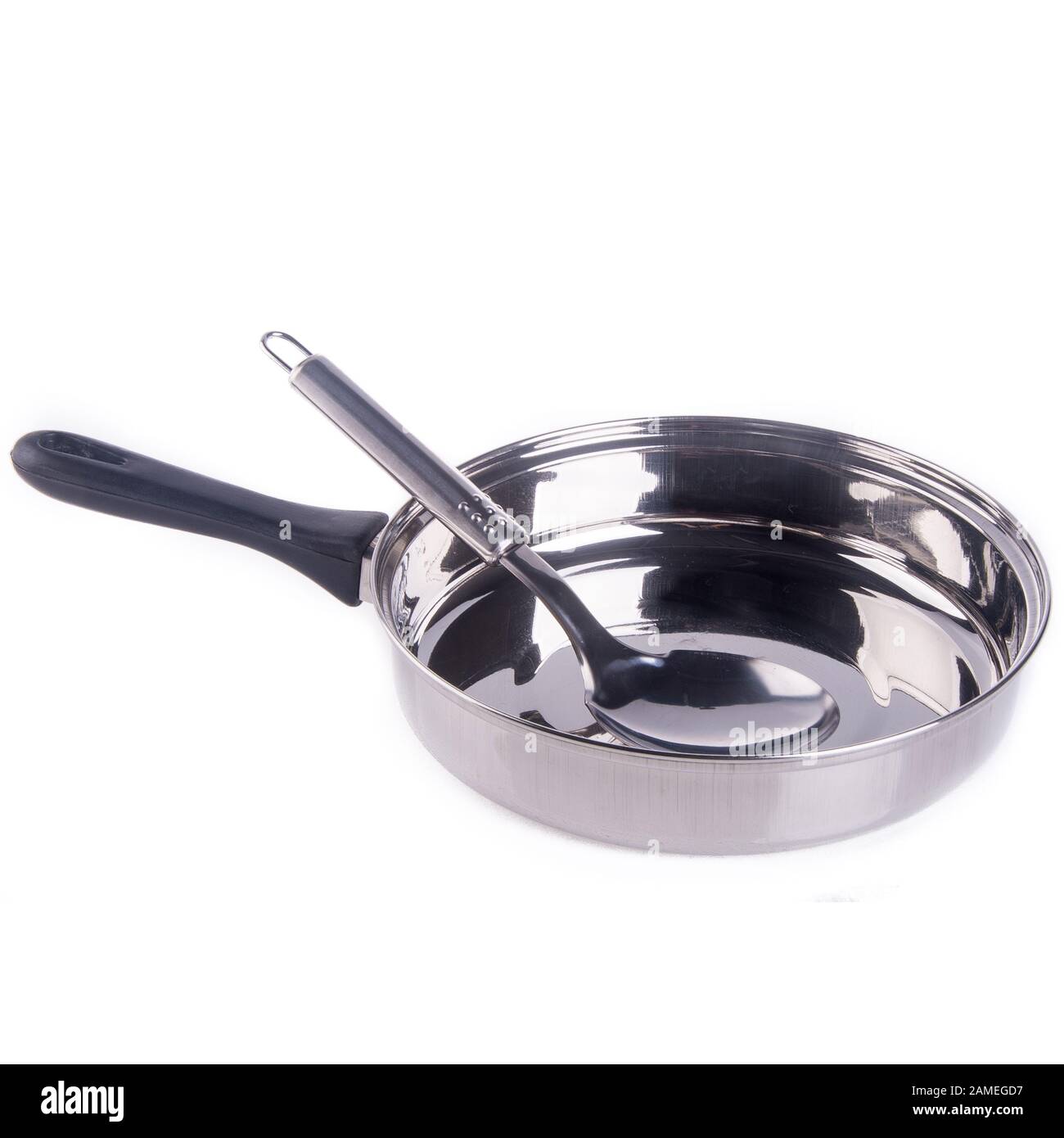 padella o padella in metallo su uno sfondo nuovo Foto Stock