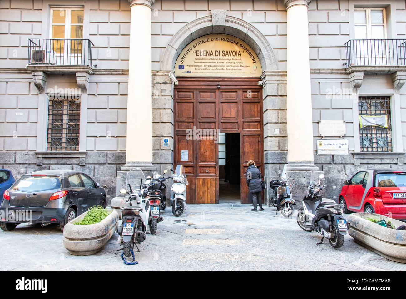 Elana Di Savoia, Scuola Tecnica, Napoli, Italia Foto Stock