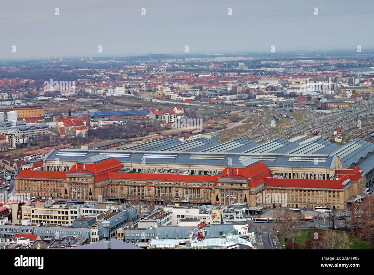 Vista aerea della stazione ferroviaria centrale di Lipsia. Germania. Sassonia. Foto Stock