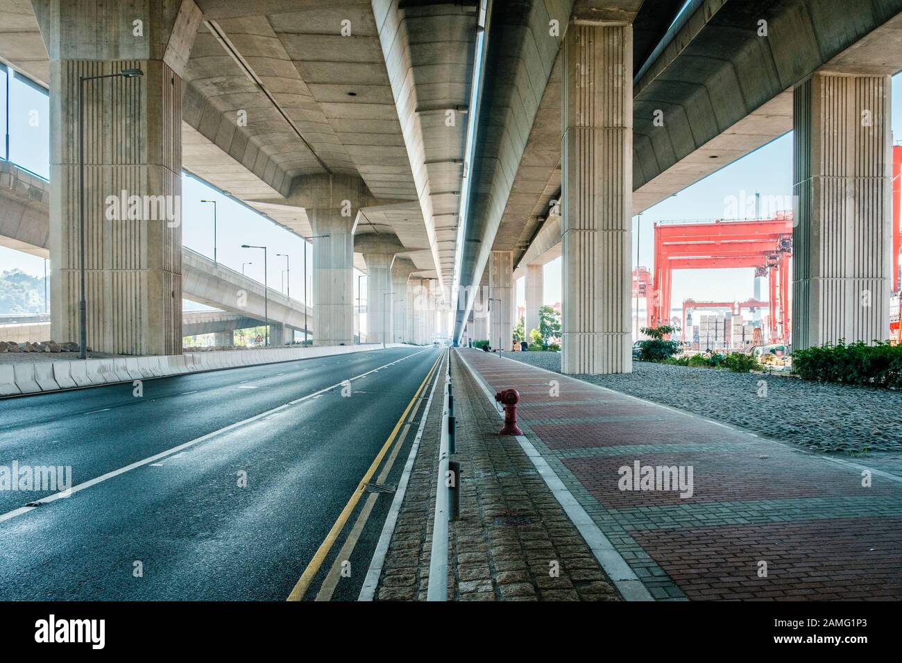 Autostrada sopraelevata immagini e fotografie stock ad alta risoluzione ...