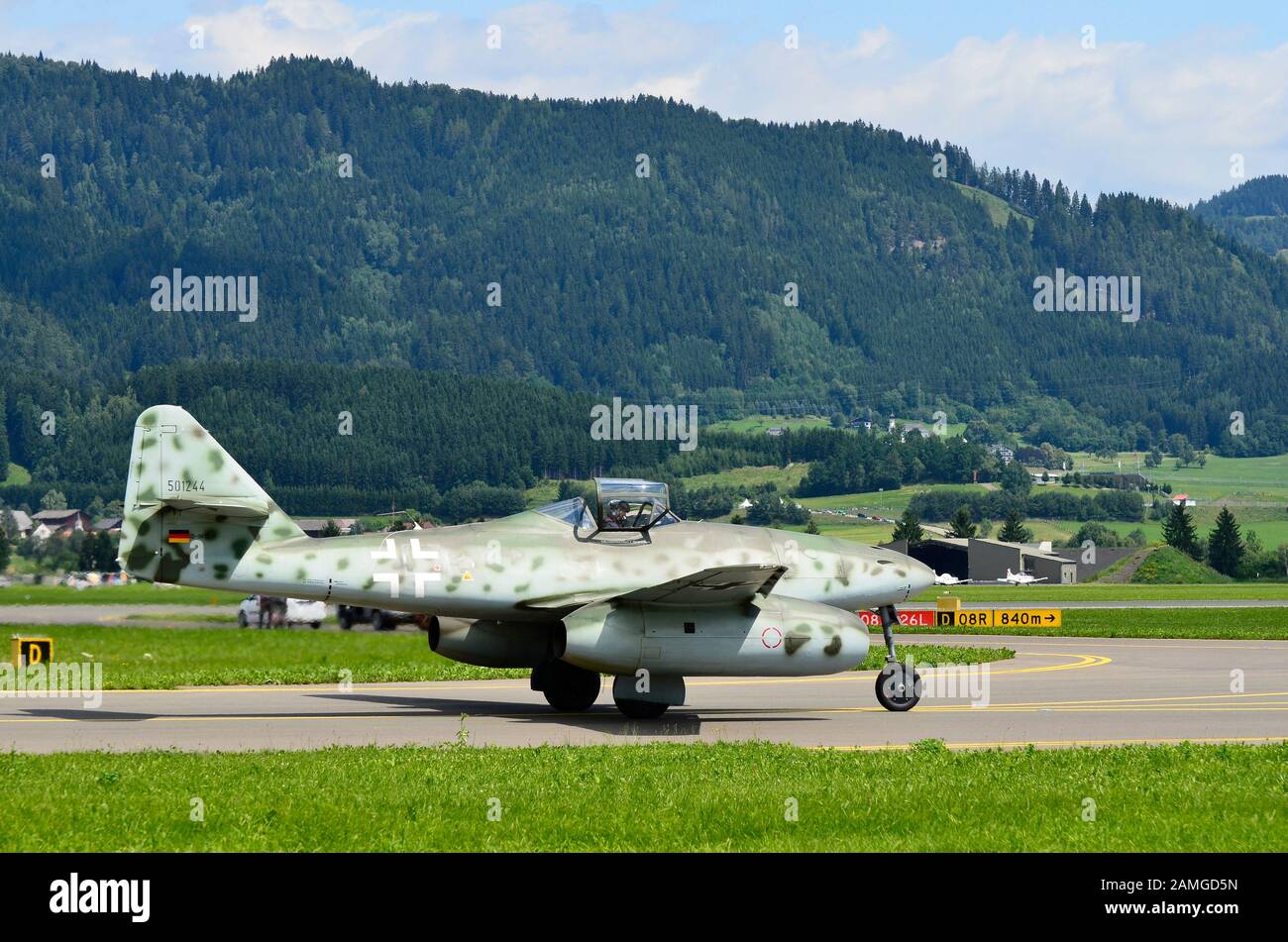 Zeltweg, Austria - Luglio 1st 2011: Messerschmitt ME 262, jet della seconda guerra mondiale da airshow - airpower 11 - a Zeltweg, il jet fighter i del 1st Foto Stock