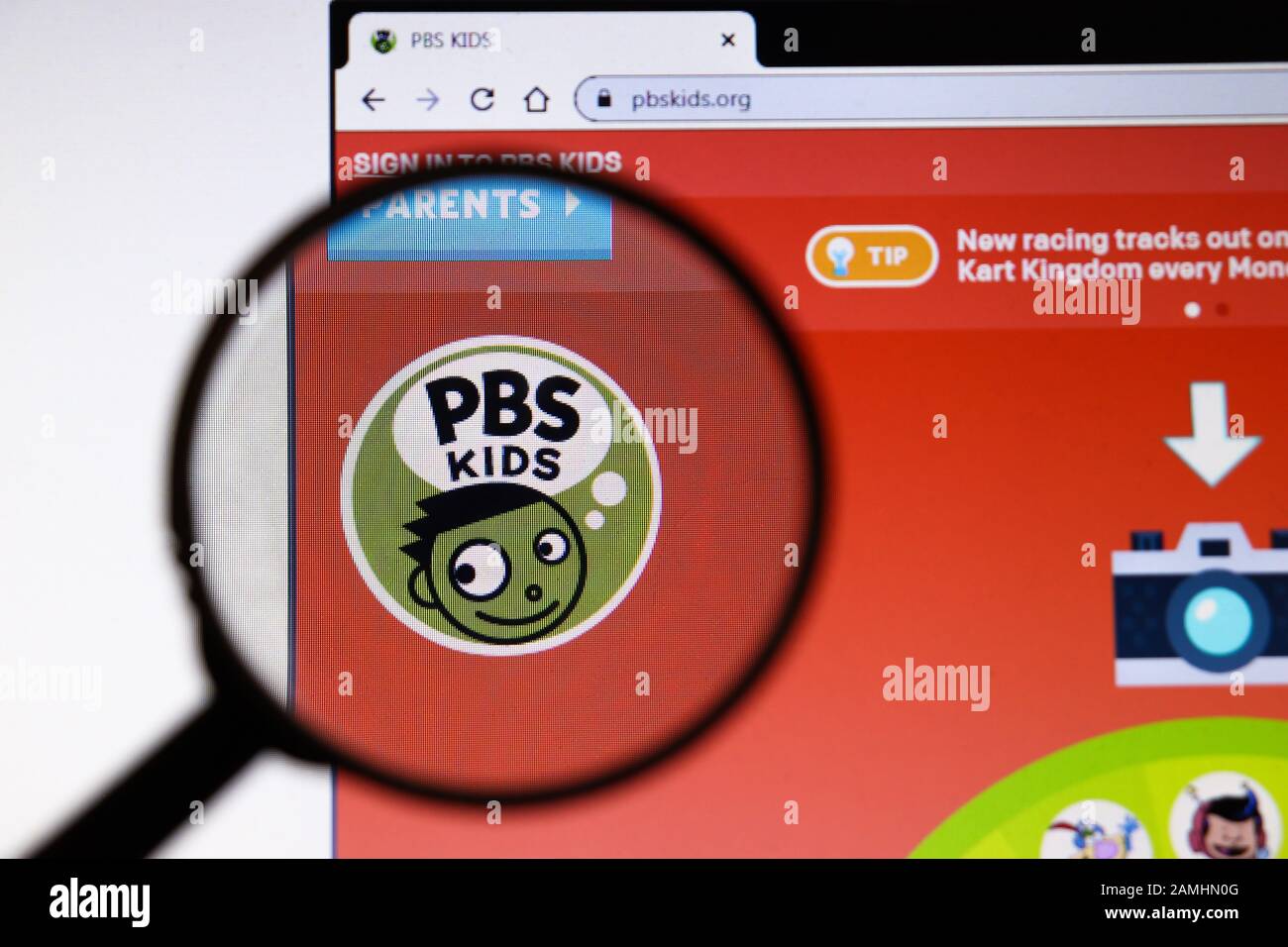 Los Angeles, California, Stati Uniti - 19 dicembre 2019: Pagina web di PBS Kids. Primo piano del logo Pbskids.org sullo schermo di visualizzazione, Editoriale Illustrativo Foto Stock