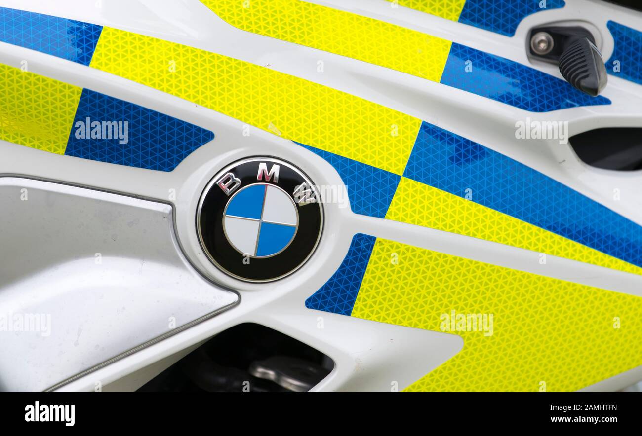 Un primo piano di branding su una BMW di polizia moto. Foto Stock
