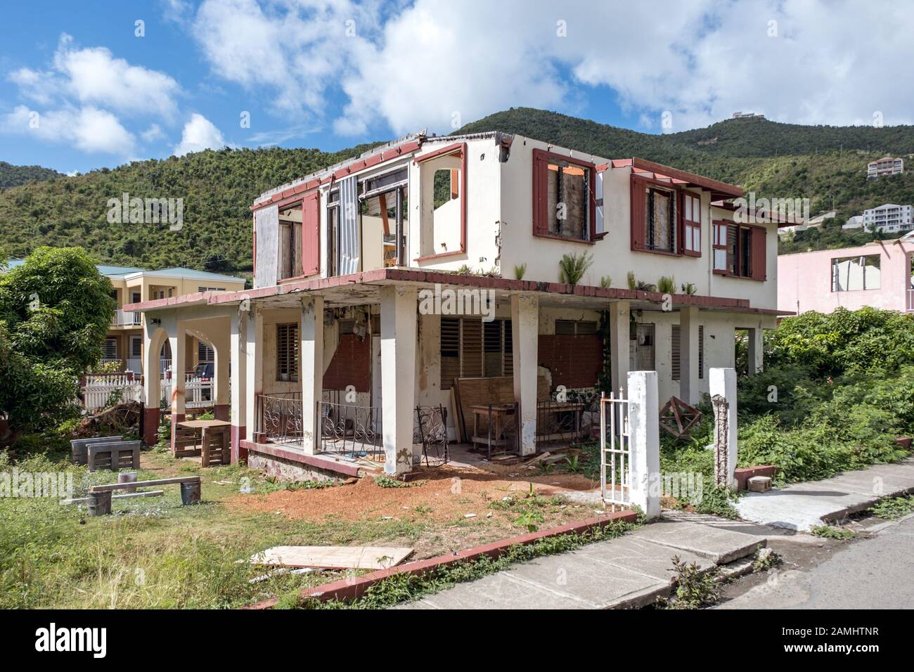 Casa danneggiato dall' uragano Irma nel settembre 2017, Road Town, Tortola, Isole Vergini Britanniche, West Indies, dei Caraibi Foto Stock