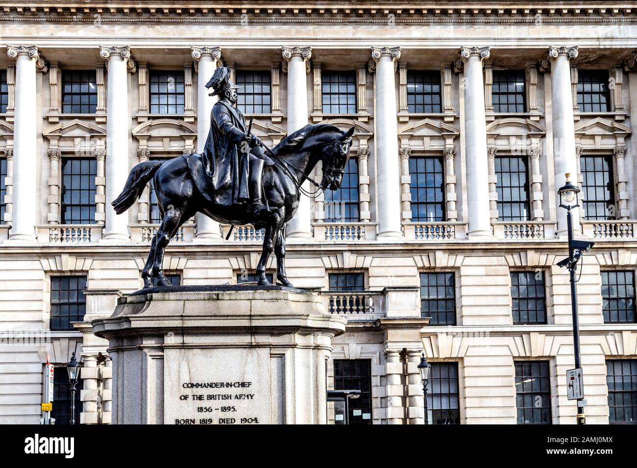 Statua equestre di George, Duca di Cambridge, Comandante in Capo dell'Esercito britannico 1856 - 1895, Londra, Regno Unito Foto Stock