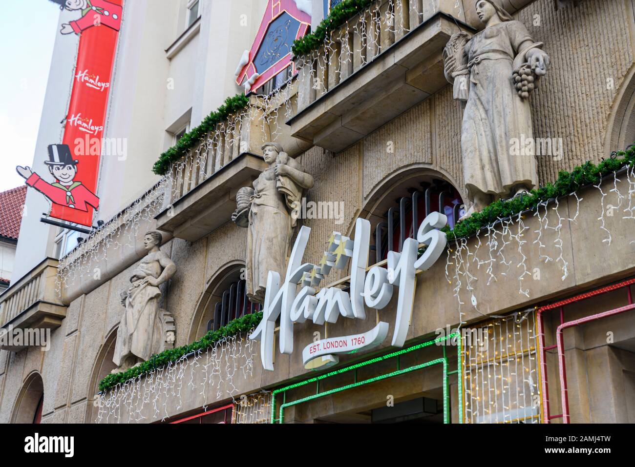 Firma all'esterno di un negozio di giocattoli Hamley Foto Stock