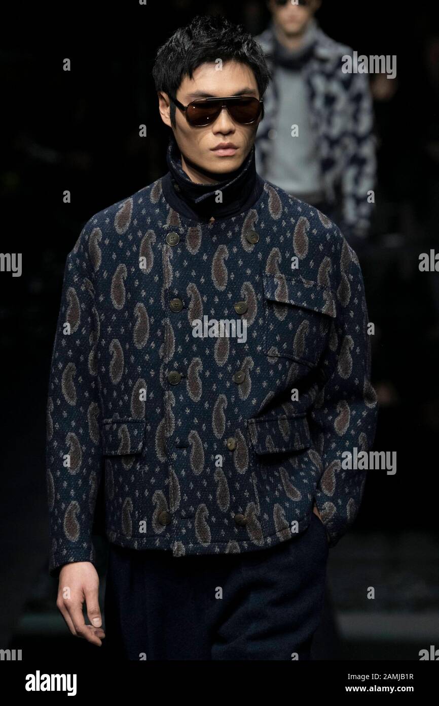 Milano, Italia. 13th Gen 2020. Giorgio Armani Autunno/Inverno 2020/2021 Runway Durante La Settimana Della Moda Di Milano Uomini‚Äôs Gennaio 2020 - Milano, Italia 13/01/2020 Credito: Dpa/Alamy Live News Foto Stock