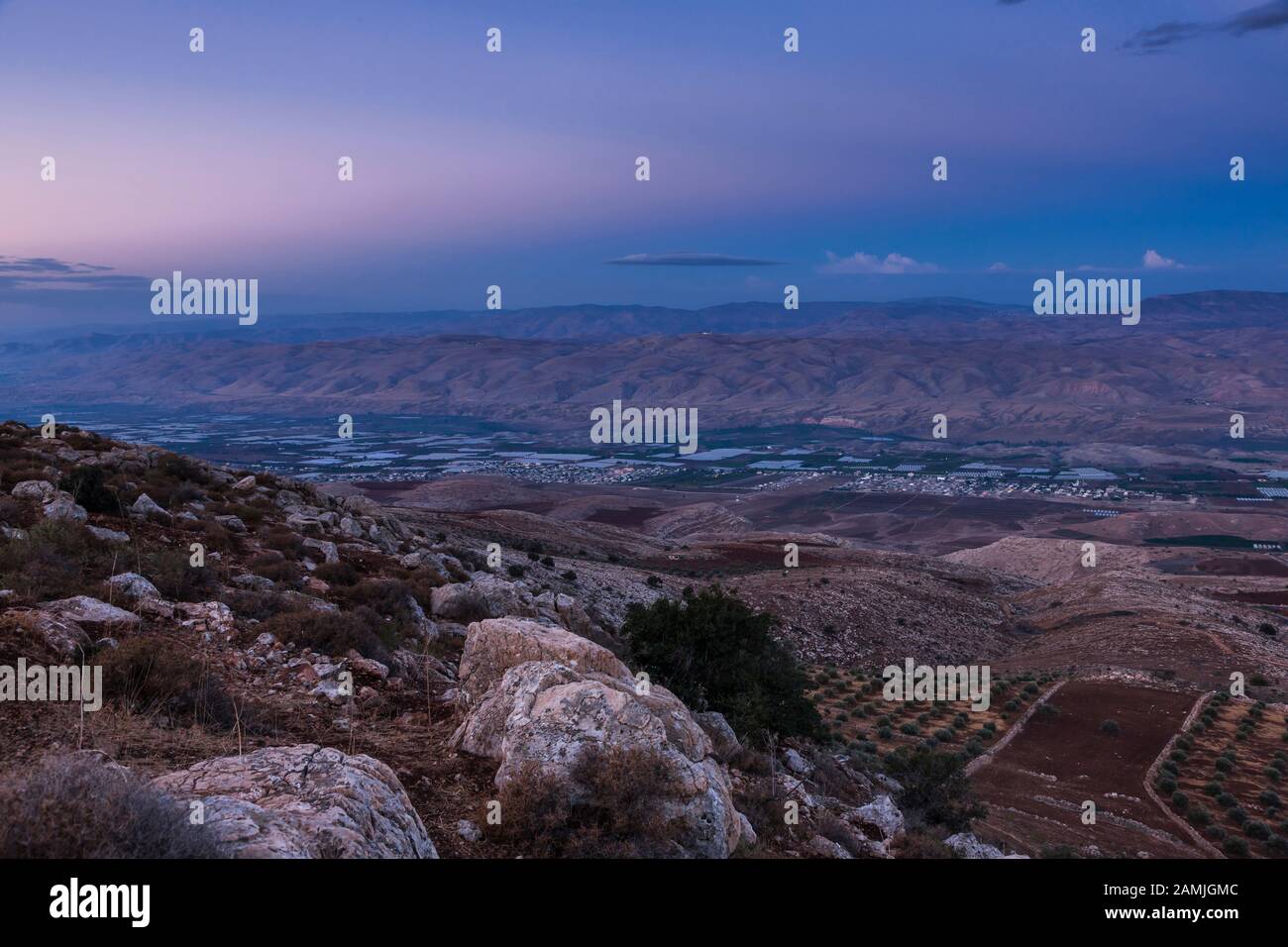 Alba di mattina di valle del Giordano, Jordan Rift Valley, vicino Ajloun, anche ajlun, Giordania, Medio Oriente e Asia Foto Stock
