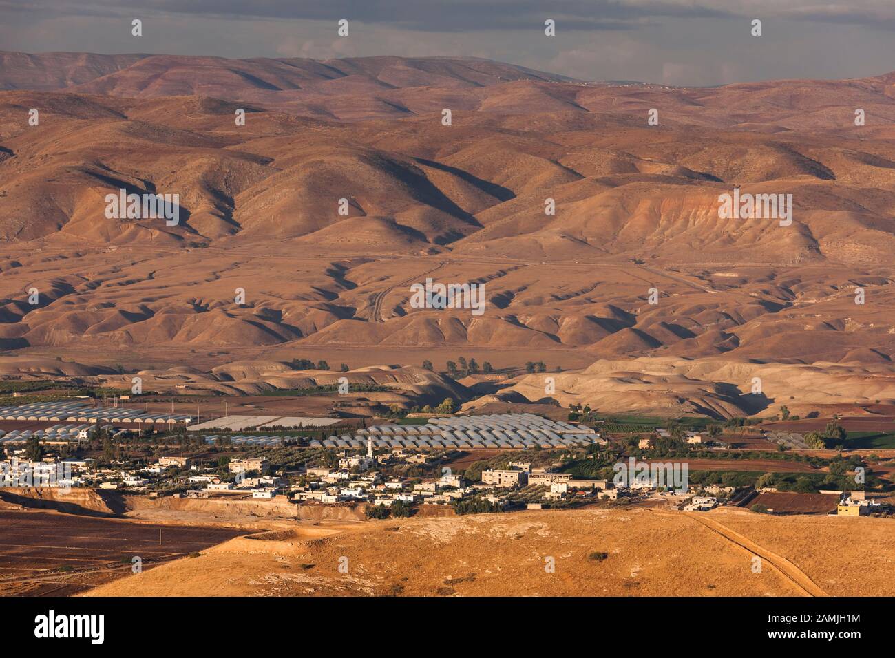 Vista la mattina della valle del Giordano, Jordan Rift Valley, vicino Ajloun, anche ajlun, Giordania, Medio Oriente e Asia Foto Stock