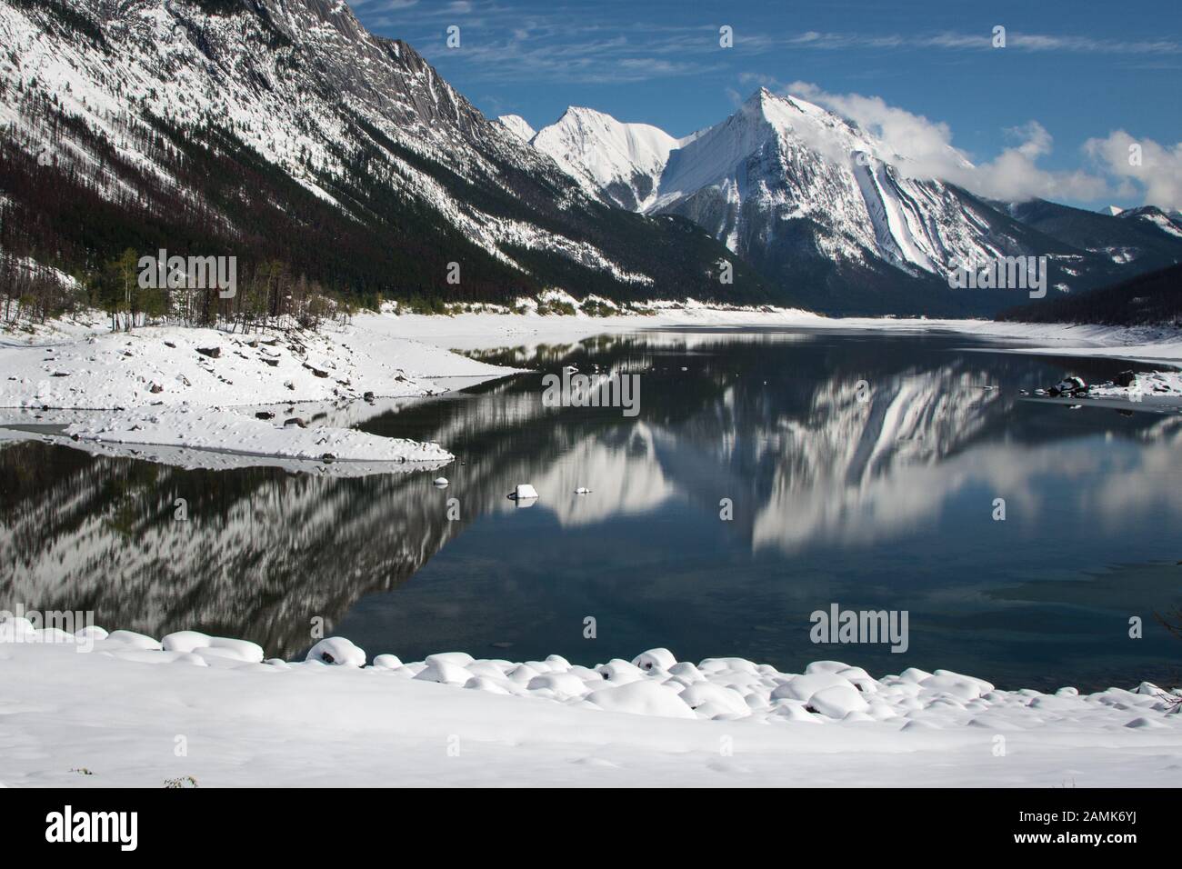 Medicine Lake Jasper National Park, Canadian Rockies Foto Stock