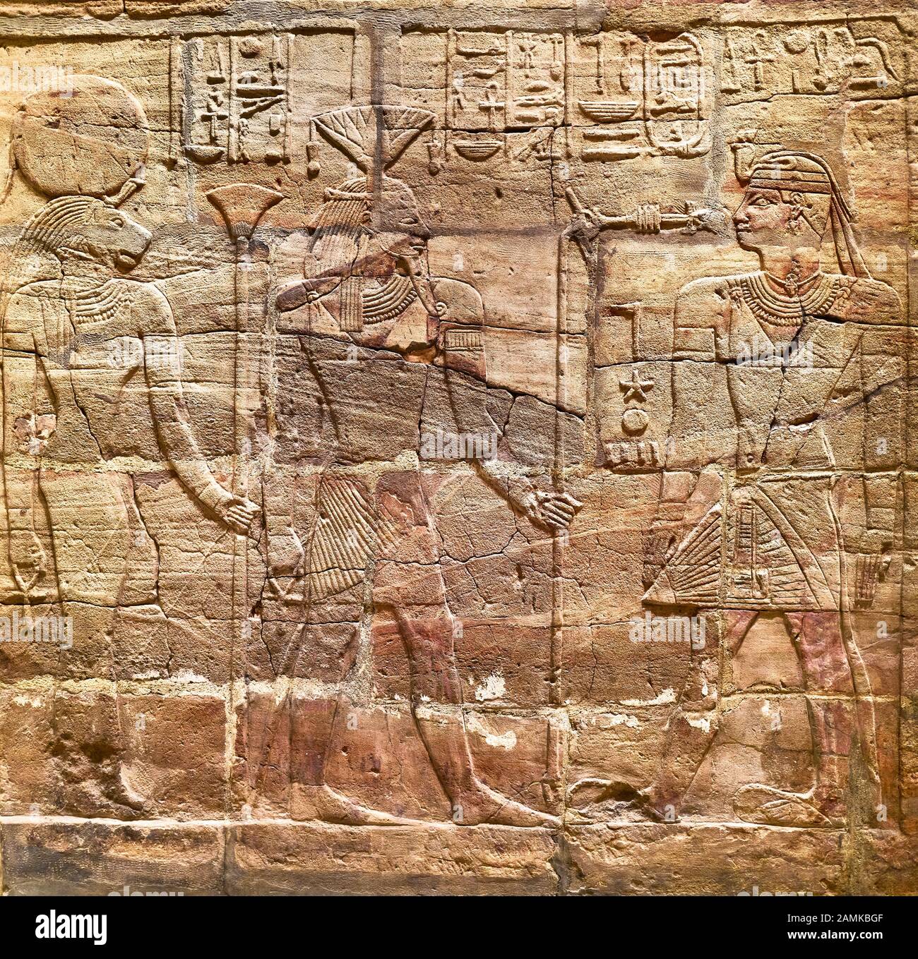 Parete nord del santuario all'antico egyption kingTaharqa nel museo Ashmolean all'università di Oxford, Inghilterra. Foto Stock