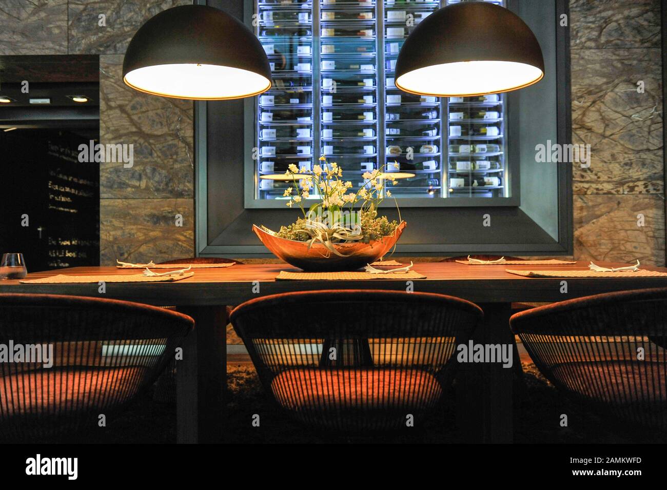 Ristorante 'Esszimmer' nel BMW World di Monaco. [traduzione automatizzata] Foto Stock