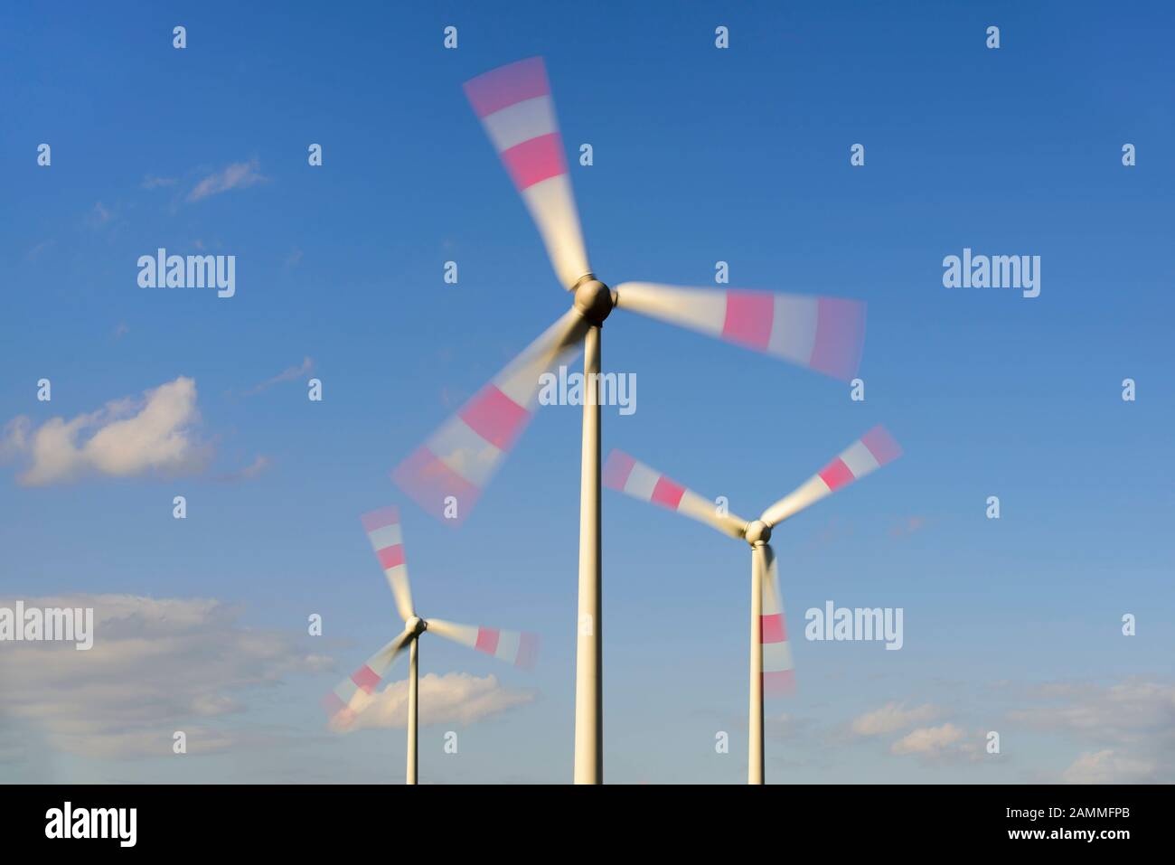 Energia con energia eolica [traduzione automatizzata] Foto Stock