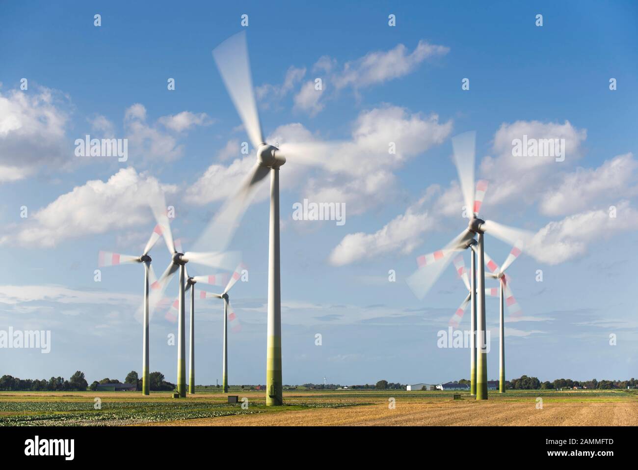 Energia con energia eolica [traduzione automatizzata] Foto Stock