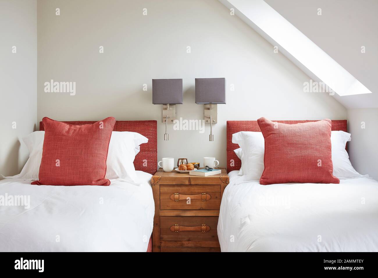 Twin single bed Foto Stock