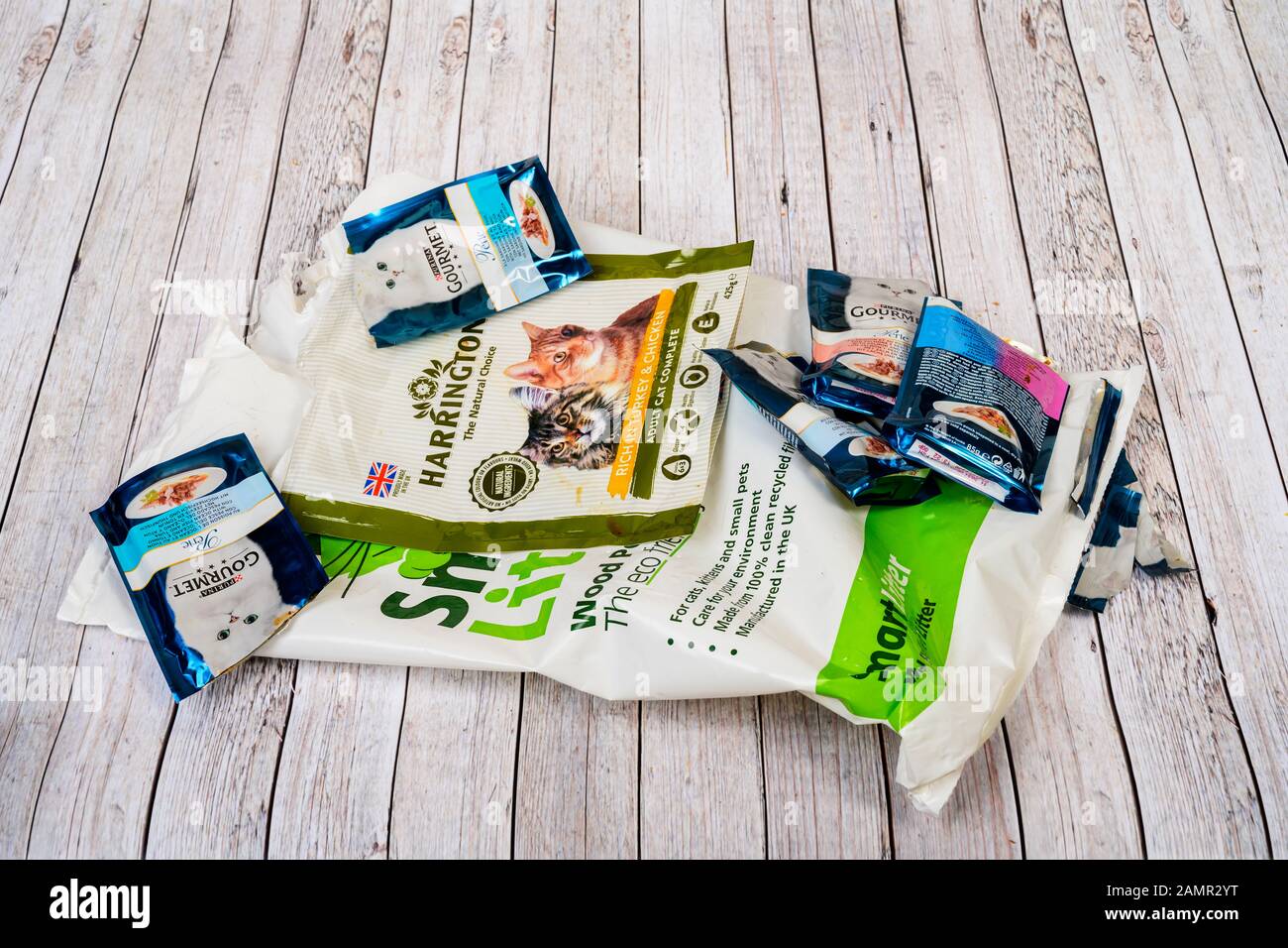 Uso singola in plastica, rifiuti domestici, ambiente Foto Stock