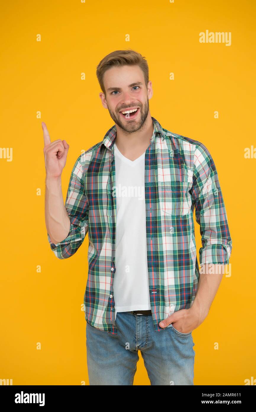 grande idea. ispirato studente sfondo giallo. Vi fanno Sembrare