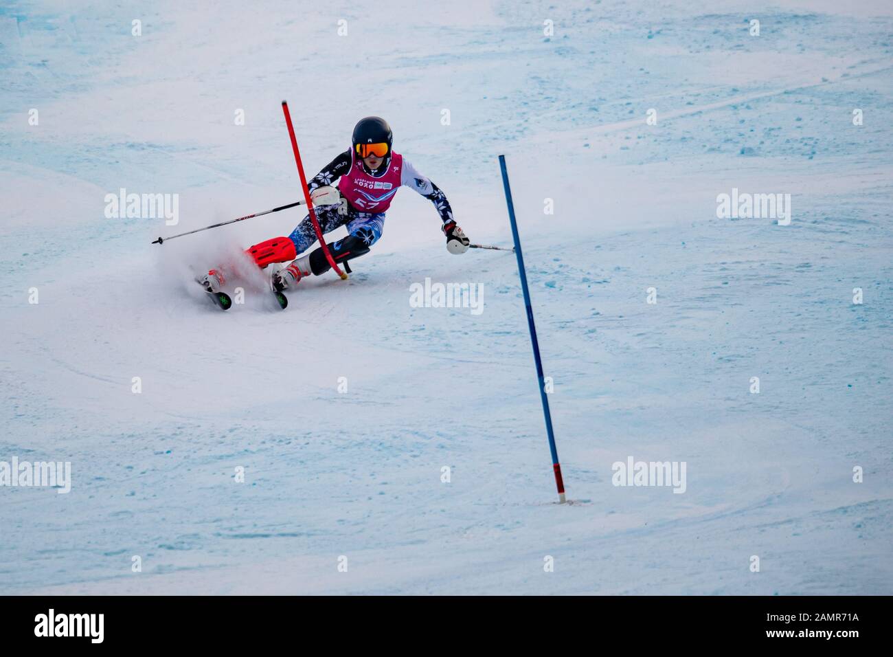 Losanna, Svizzera. 14th Gen 2020. DNILAS Hans Markus (EST) compete nello sci alpino Slalom Run 2 maschile durante i Giochi Olimpici Giovanile di Losanna 2020 presso il Centro Alpino Les Diablerets martedì 14 gennaio 2020. LOSANNA, SVIZZERA. Credito: Taka G Wu/Alamy Live News Foto Stock