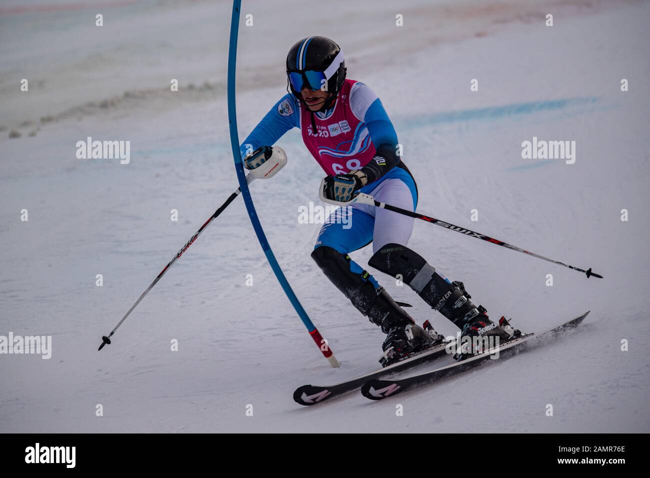 Losanna, Svizzera. 14th Gen 2020. Tamagnini Alberto (SMR) compete nello sci alpino Slalom Run 2 maschile durante i Giochi Olimpici Giovanili di Losanna 2020 presso il Centro Alpino Les Diablerets martedì 14 gennaio 2020. LOSANNA, SVIZZERA. Credito: Taka G Wu/Alamy Live News Foto Stock