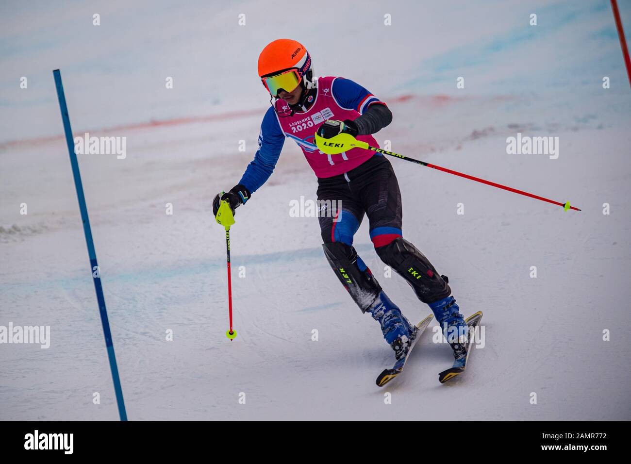 Losanna, Svizzera. 14th Gen 2020. HIRANRAT Natthawut (THA) compete nello sci alpino Slalom Run 2 da uomo durante i Giochi Olimpici giovanili di Losanna 2020 presso il Centro Alpino Les Diablerets martedì 14 gennaio 2020. LOSANNA, SVIZZERA. Credito: Taka G Wu/Alamy Live News Foto Stock
