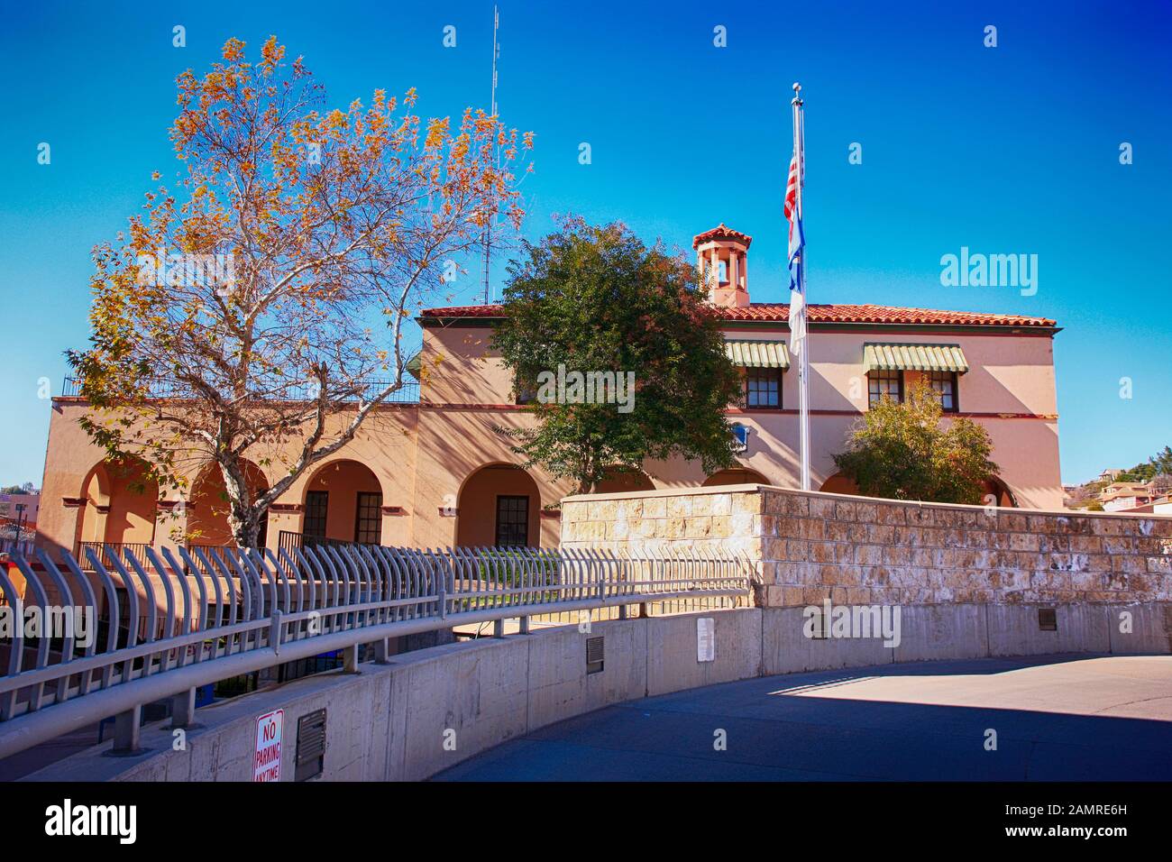 La storica casa doganale degli Stati Uniti al confine tra USA e Messico a Nogales AZ Foto Stock