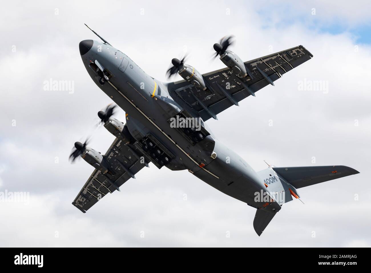 Airbus Military Airbus A400, che vola il 14 luglio 2017 a RAF Fairford, Gloucestershire, Regno Unito Foto Stock