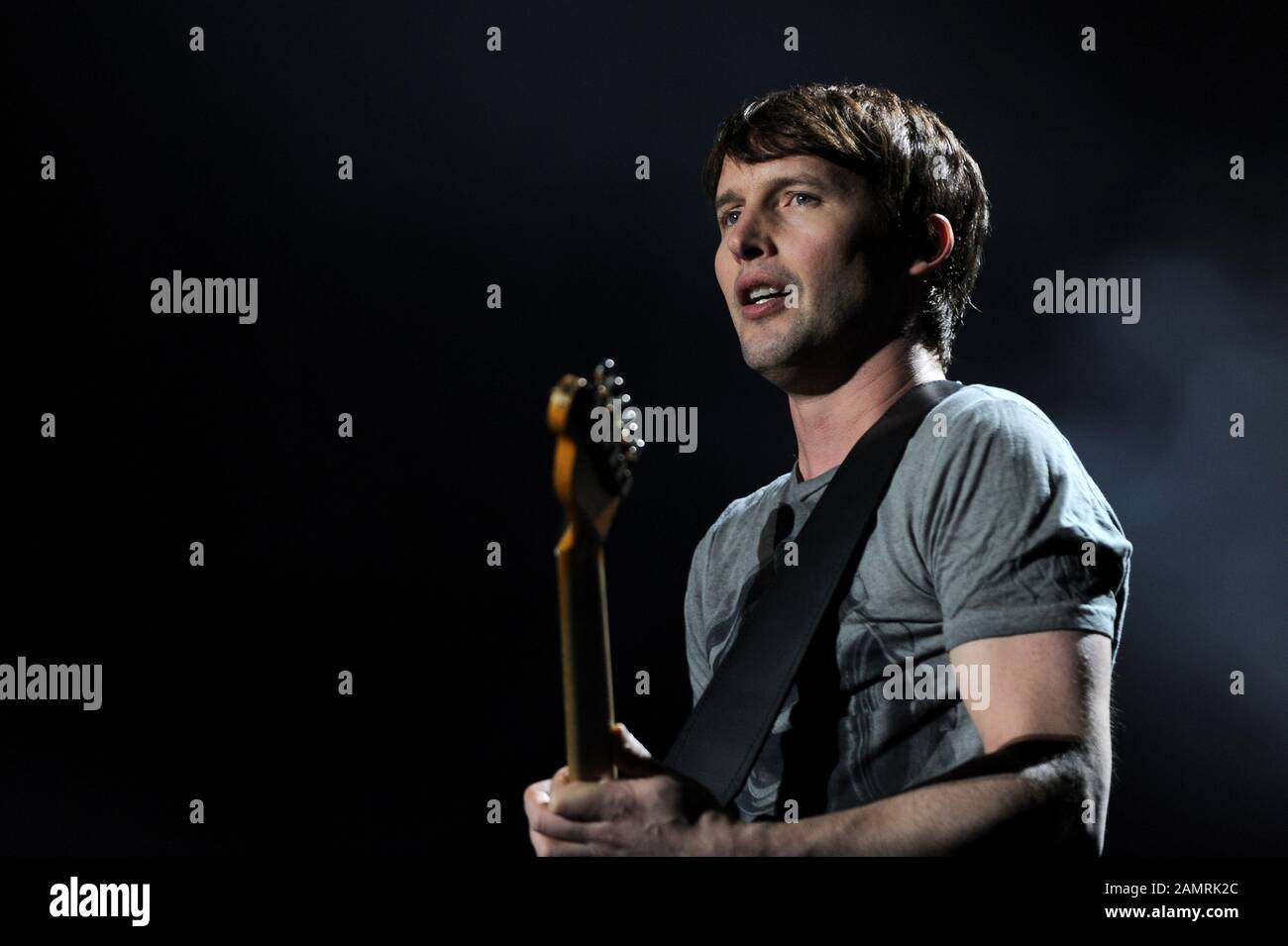 Milano Italia 14/03/2011, concerto dal vivo di James Blunt al Forum Assago Foto Stock