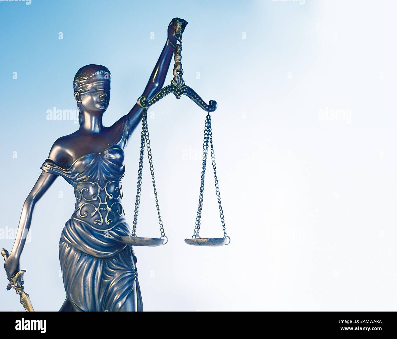 Scale di giustizia una legge legale e un'immagine di applicazione della criminalità. Foto Stock