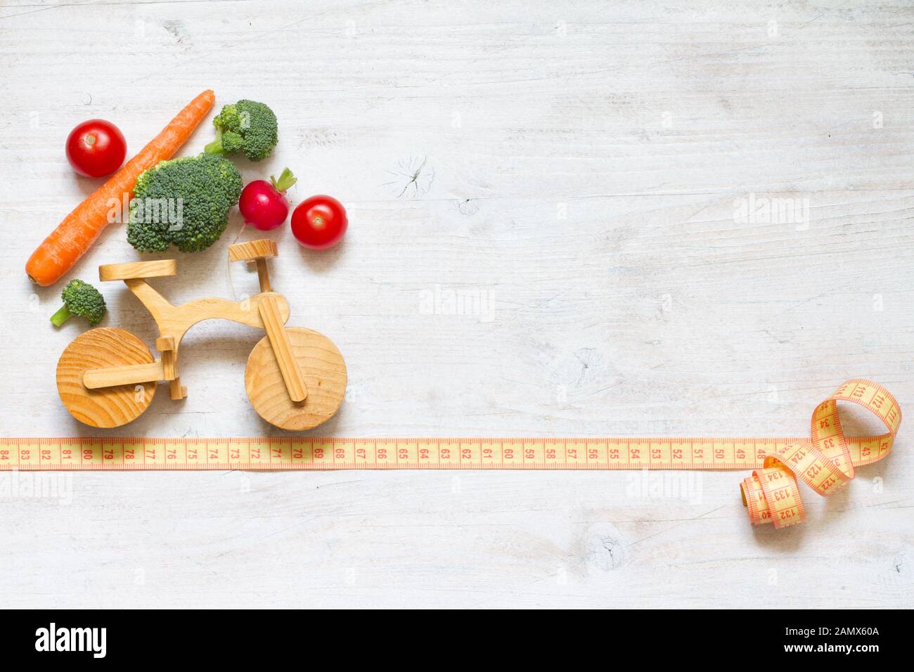 Uno stile di vita sano cibo vegetariano sulla moto abstract dieta e sport concept Foto Stock