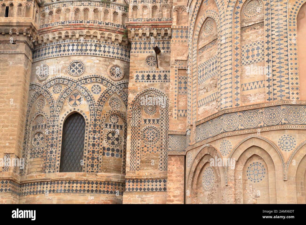 Gli archi a sesto acuto della Cattedrale di Palermo Cattedrale, Arab architettura bizantina Foto Stock