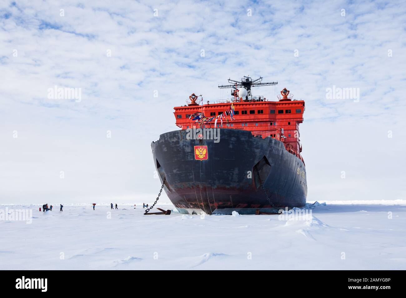 50 anni di vittoria (Icebreaker russo) sul ghiaccio al Polo Nord geografico Foto Stock