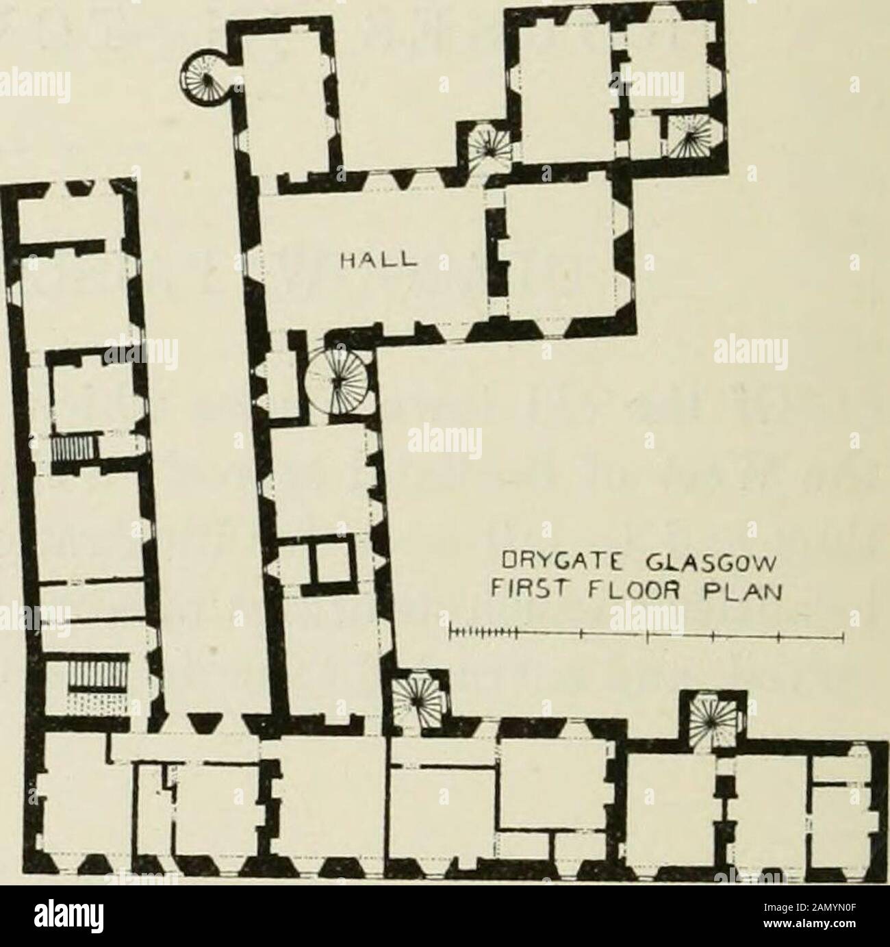 L'architettura castellata e domestica della Scozia, dal XII al XVIII secolo. Fio. 1106 - Dukes Lodging, Mniises di Eaglesliam e Peebles. Piani. Dal duca. Tranne la parte contrassegnata come la Manse di Eaglesham (SeeGround Plan), che sembra essere stata una casa separata, l'intero theremainder sembra essere stato in un'unica occupazione. Gli edifici consistevano, come di consueto, in case di città, di un blocco di fronte alla strada (di cui la elevazione frontale è mostrata in Fig. 1107), con ulteriori erezioni estendiamen-dietro in un back court. L'ingresso principale di ogni casa ha GLAS Foto Stock