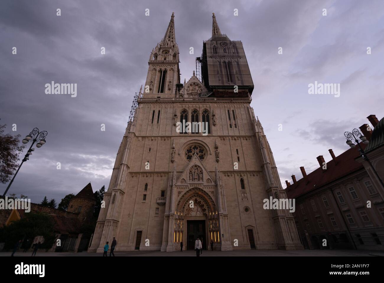 Vista esterna della Cattedrale di Zagabria Foto Stock