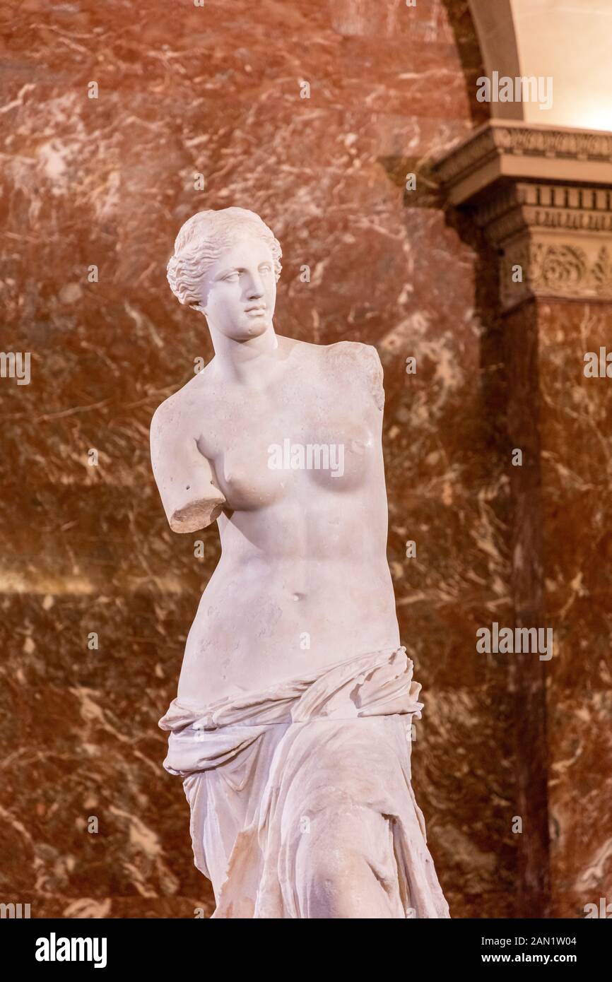 Venere di Milo scultura in mostra al Musee du Louvre, Parigi Francia Foto Stock
