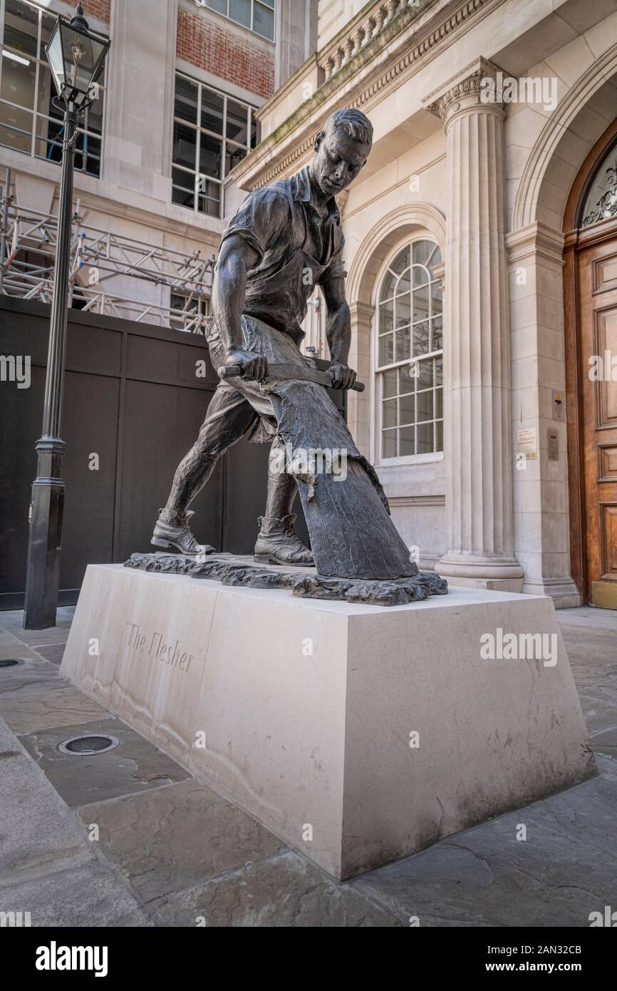 La statua del Flesher, di Etienne Millner al di fuori Della Leathersellers’ Hall, a Londra Foto Stock