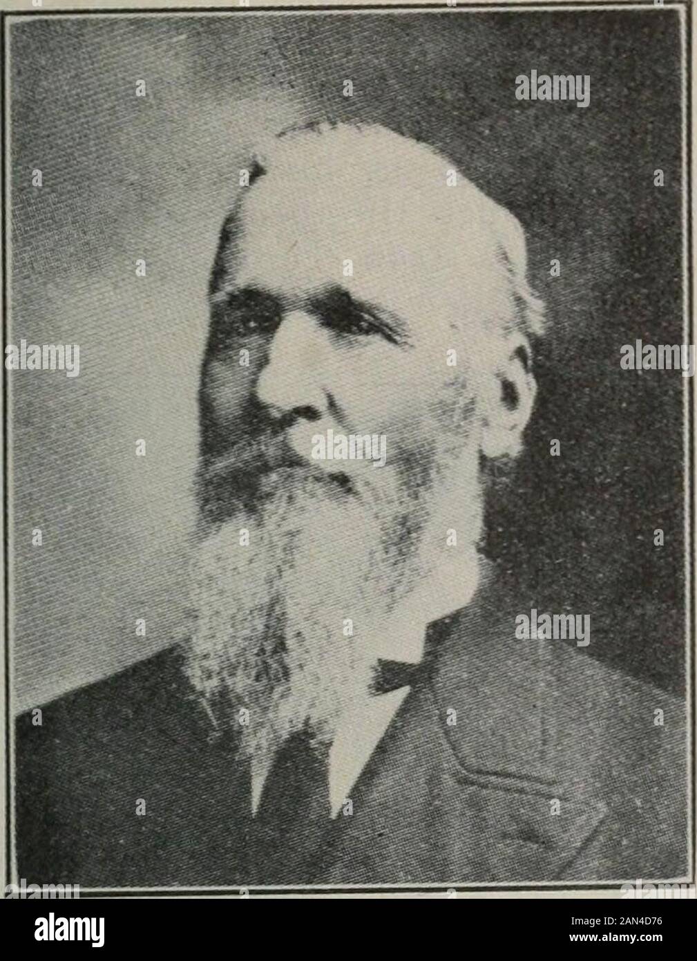 Enciclopedia biografica di quest'ultimo giorno : una raccolta di bozzetti biografici di uomini e donne prominenti nella Chiesa di Gesù Cristo dei Santi Degli Ultimi giorni . pulouspersons che lo rovinava finanziariamente.Questa esperienza era amara effettivamente, ma ha portato una grande educazione con sé. L'anziano Beck attualmente lavora su un piano in cui i numerosi barrenttratti di terra possono essere popolati e resi fruttuosi, da un sistema di allevamento cooperativo. Ora è una residenza del 18th Ward, ed è conosciuto come uomo aliberale e benigno. Smith, John Fewson, il pioniere della ferrovia dello Utah, è figlio di RobertSmith An Foto Stock