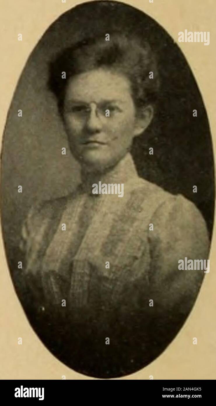 Classe 1902 Classbook . Marie Pugsley 701 Highland Ave., Kansas City, Mo. Helena Wenberg Porteous34 Fairmount St., Norwich, Conn. Maggio Victoria Porter Fede Potter Bertha Helen Prentiss 171 North St., 3224 Dodge St., 207 Elm St., Auburn, N. Y. Omaha, Neb. Holyoke, Massa Foto Stock