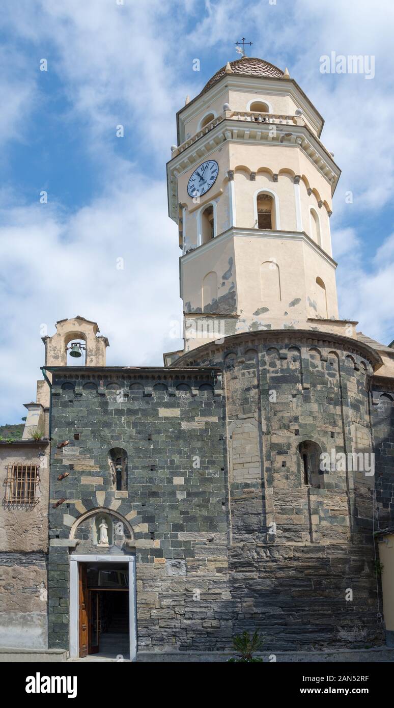 Santa Margherita di Antiochia è una chiesa nella città di Vernazza della zona costiera Cinque Terre Foto Stock