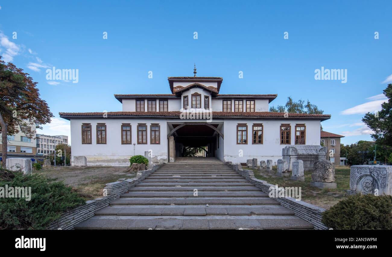 Museo di Storia Konaka, un monumento architettonico e culturale unico. Edificio architettonico rinascimentale bulgaro a Vidin, Bulgaria Foto Stock