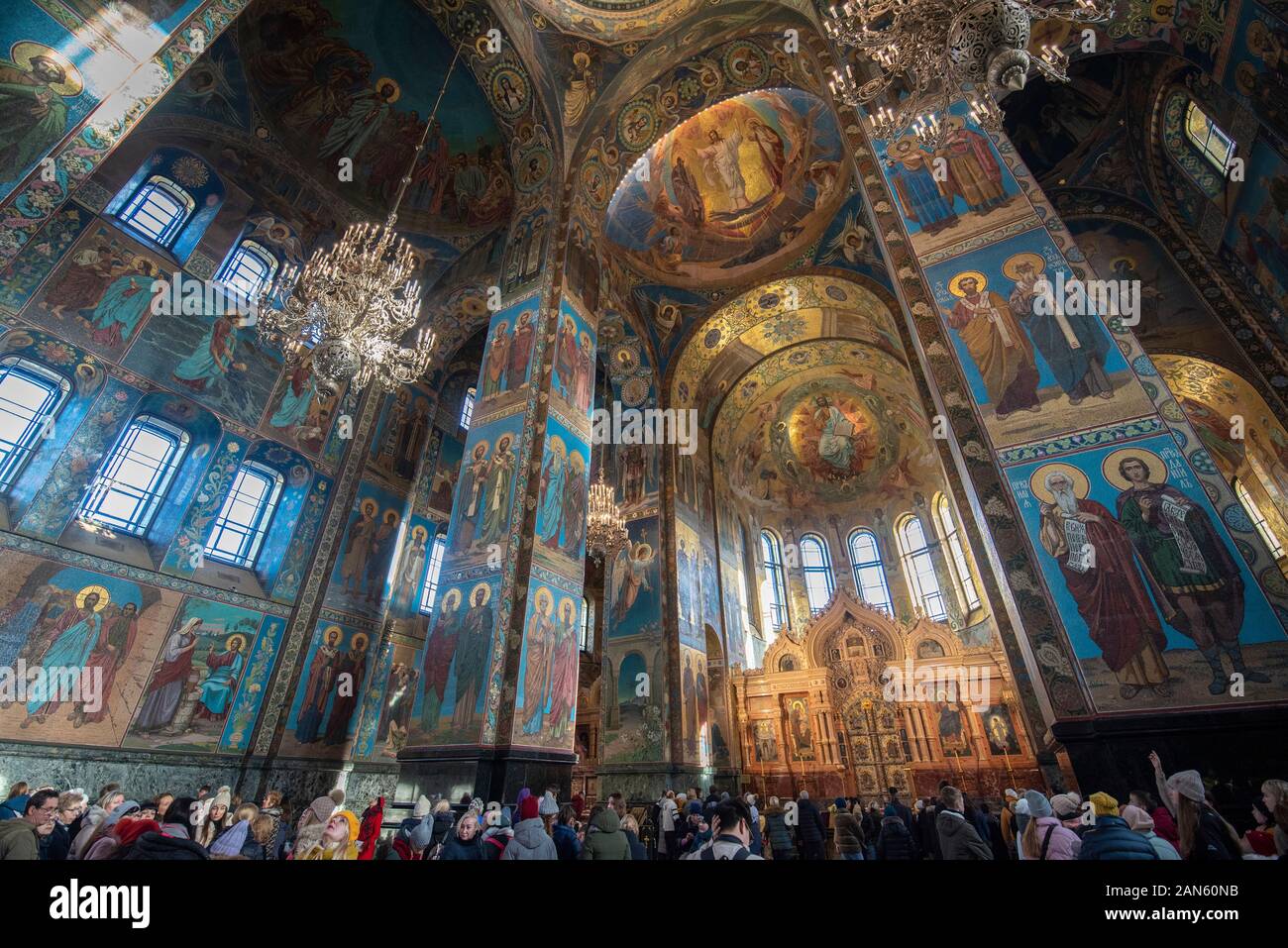 San Pietroburgo, Russia - interni Colorati e mosaici nella Chiesa del Salvatore sul sangue versato. Resurrezione di Cristo cattedrale. Foto Stock