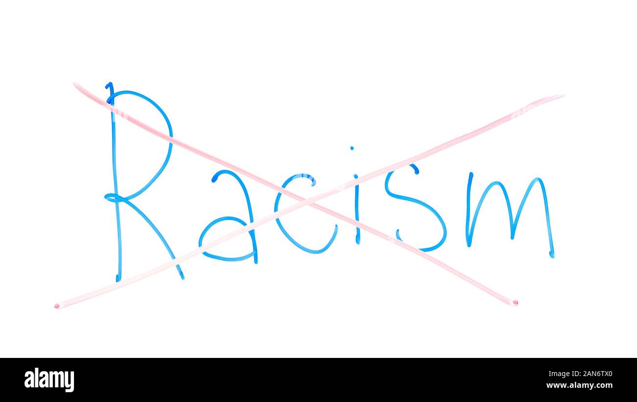 Il razzismo parola barrata su vetro, lotta per la parità dei diritti per le minoranze nazionali Foto Stock